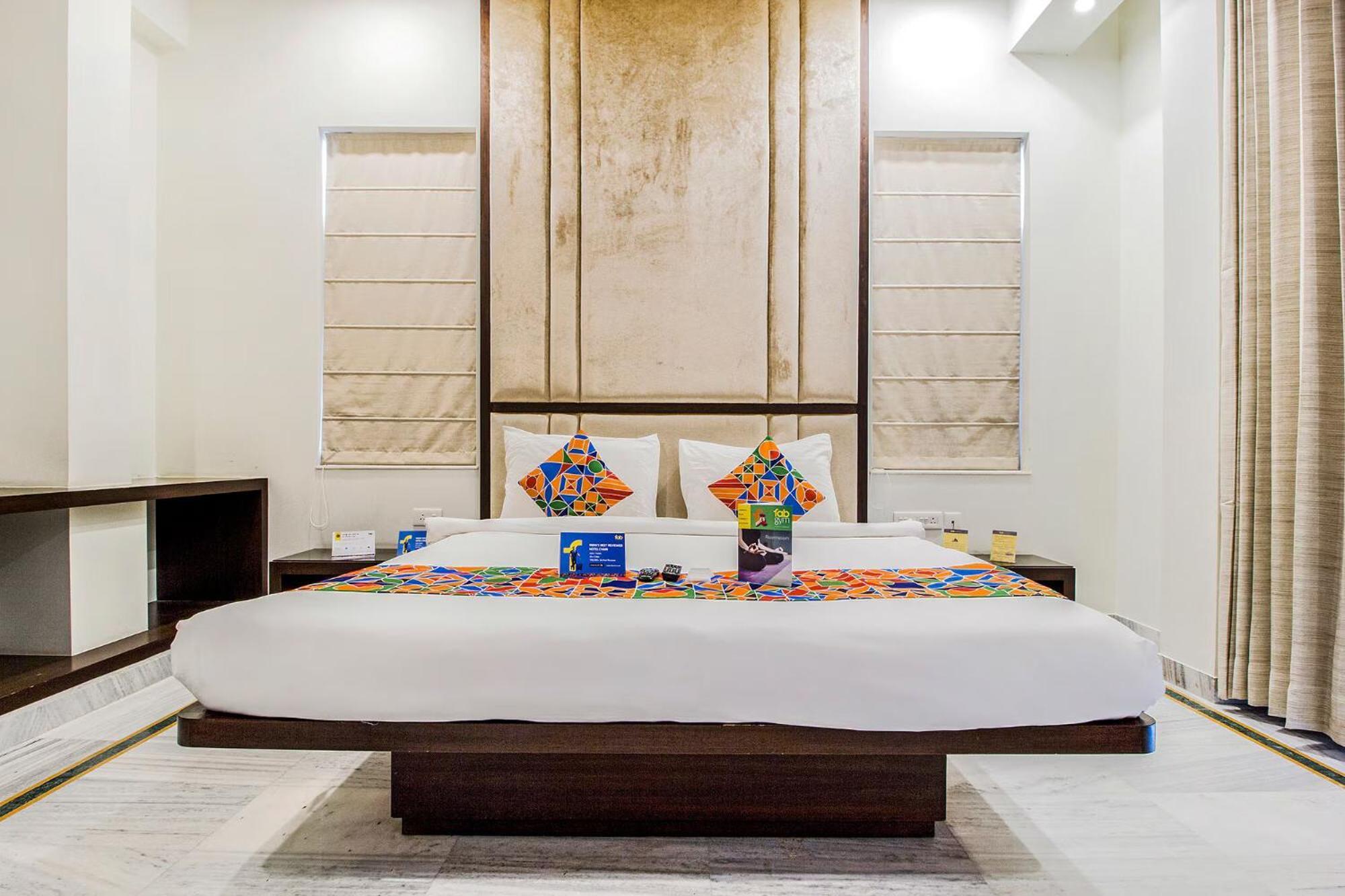 Fabhotel Jaipur Villa ภายนอก รูปภาพ